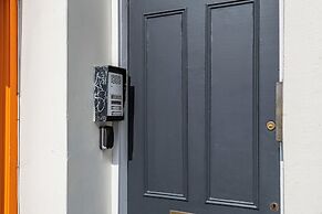 Brighton Courtyard boutique