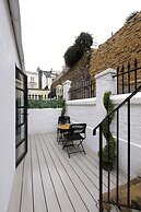Brighton Courtyard boutique