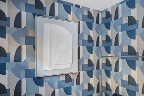 Brighton Courtyard boutique