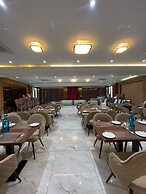 Hotel Three Seasons