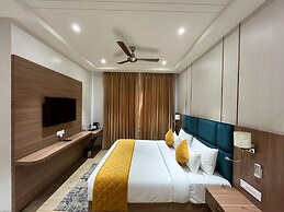 Hotel Three Seasons