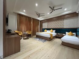 Hotel Three Seasons