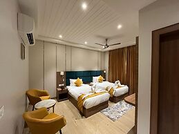 Hotel Three Seasons