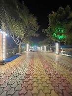 Hotel Three Seasons