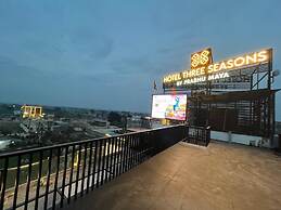 Hotel Three Seasons