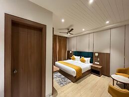Hotel Three Seasons