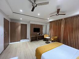Hotel Three Seasons