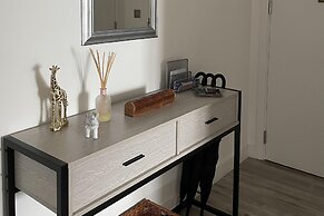 Modern Apartment All Amenities Greater London