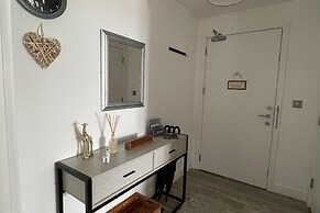 Modern Apartment All Amenities Greater London