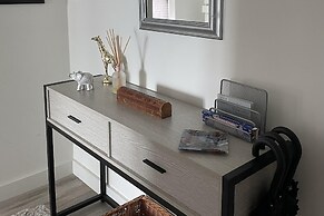 Modern Apartment All Amenities Greater London