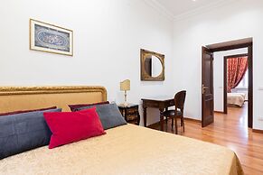 Elegant Salandra Suite