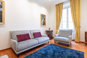 Elegant Salandra Suite