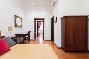 Elegant Salandra Suite