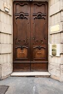 Elegant Salandra Suite