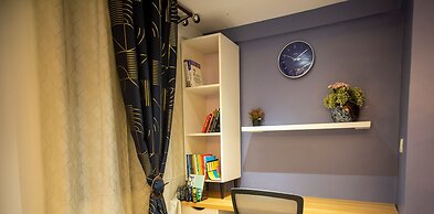 Fully Furnished Two Bedrooms, Modern Kitchen, Wifi