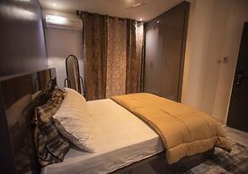 Fully Furnished Two Bedrooms, Modern Kitchen, Wifi