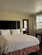 Fundy Line Motel