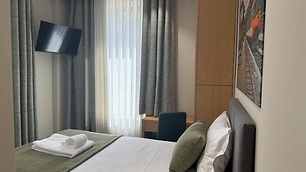Oporto Station Hostel & Rooms