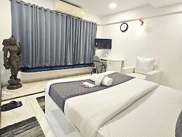 Astha Kandivali Service Apt