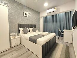 Astha Kandivali Service Apt