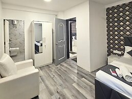 Astha Kandivali Service Apt