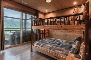 Stunning 4bedroom With Sky Views