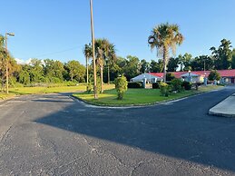 Budget Inn By Belvilla St George I-95