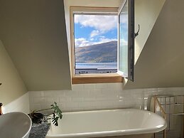 Highland Rooms - Room Only No Breakfast