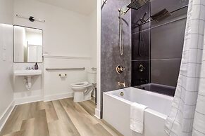 Roami at The Churchill