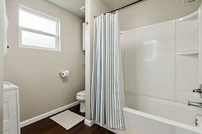 Beach 5 Villas - Immaculate 300 steps from the Ocean