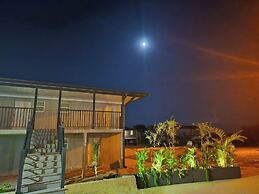 Beach 5 Villas - Immaculate 300 steps from the Ocean