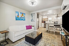 Beach 5 Villas - Immaculate 300 steps from the Ocean