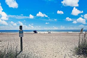 Beach 5 Villas - Immaculate 300 steps from the Ocean