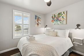 Beach 5 Villas - Immaculate 300 steps from the Ocean