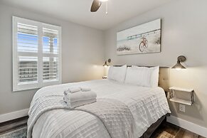 Beach 5 Villas - Immaculate 300 steps from the Ocean