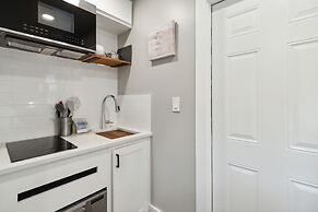 Beach 5 Villas - Immaculate 300 steps from the Ocean