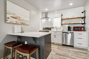 Beach 5 Villas - Immaculate 300 steps from the Ocean