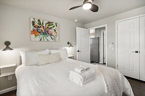 Beach 5 Villas - Immaculate 300 steps from the Ocean