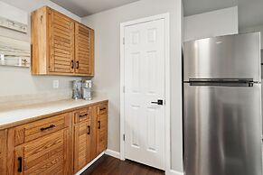 Beach 5 Villas - Immaculate 300 steps from the Ocean