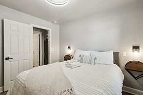 Beach 5 Villas - Immaculate 300 steps from the Ocean