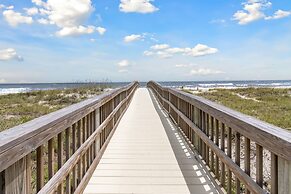 Beach 5 Villas - Immaculate 300 steps from the Ocean