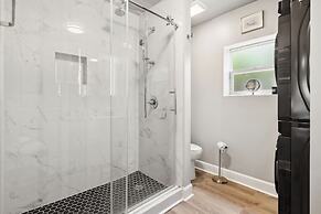 Beach 5 Villas - Immaculate 300 steps from the Ocean