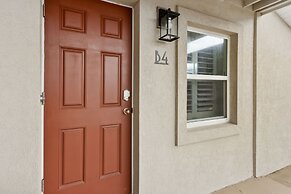 Beach 5 Villas - Immaculate 300 steps from the Ocean