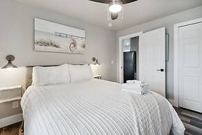 Beach 5 Villas - Immaculate 300 steps from the Ocean