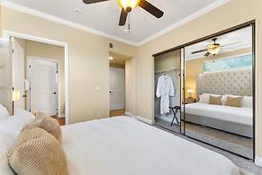 2BR Getaway Pool Gym Basketball Court Theater Access