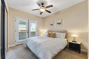 2BR Getaway Pool Gym Basketball Court Theater Access