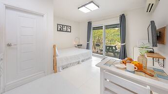 Gapyeong Hanulteo Pension