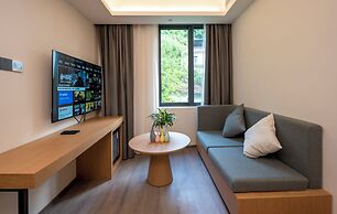 Yulong-Greenery Retreat