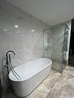 Platinum Suites By City Box