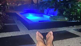 Have fun With the Whole Family at This Stylish Place With Smart Home F